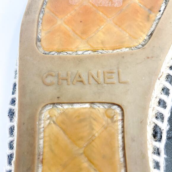 Chanel CC Espadrille Flat Gray Suede Leather Cap Toe Slip On‎ Sz 37 / 7 - Picture 12 of 14
